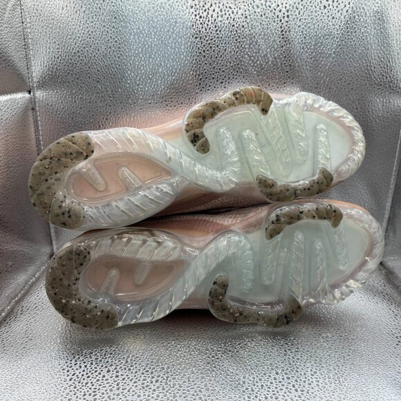 Size 12 Nike Air Vapormax Fly Knit Womens Pink Athletic Running Shoes DJ9975-600 - Picture 11 of 12